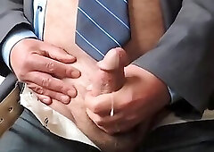 Me DaDDyBigBEAR Boss In Suit Cumshot