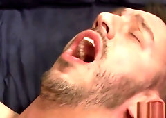 Undies hunk gets jizzed