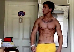 Beautiful Gym Guy Tugging Off