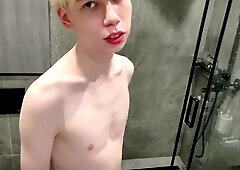 Cute twink shows his hung cock