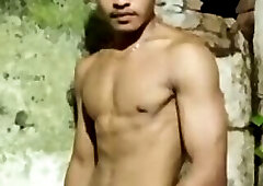 Amateur Fit Guy Likes To Jerk Off