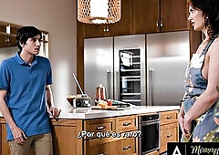 MOMMYS BOY - MILF Siri Dahl Caught Naked In The Kitchen! Stepson Banged Her Hard! SPANISH SUBTITLES