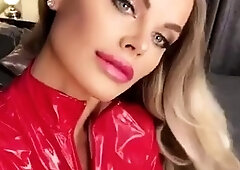 Perfect blonde babe in solo masturbation