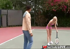 Saana Sativa in MFF trio fuck with tennis coach