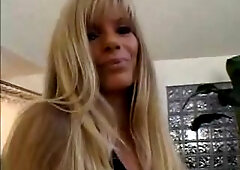 Krystal Summers eats cum after sexy bj