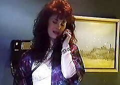 A woman walks us throughout her memories of a new romantic breakup, and, as we watch, the raunchy energy is still meaty in the various sexy spots of h