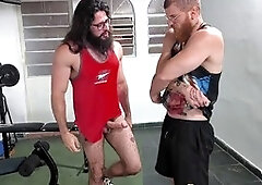 Getting frisky at the gym with the muscle Viking CarmonaOficial