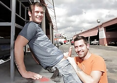 Degrading 3some with Drake Magnum, Austin Xanders, Alex Killian