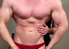 Beefy Hetero Bodybuilder Muscle Idolized