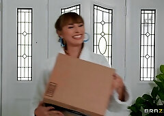 Perverted breasty babe Angel Youngs surprises delivery boy