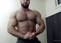 Straight Alpha Hairy Bodybuilder Muscle Worship (2/4)