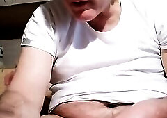 I Watch a Lesbian Porn Video to Cum and Enjoy the Pleasure of Handjob!