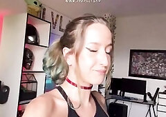 Mon Coloc me baise pendant ma séance de sport ! French Hard