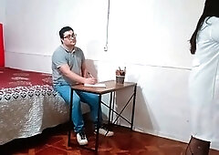 Moms teach sex, profesora particular, plus-size