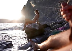 Dick Flash on a Nudist Beach: Stranger Caught Me Jerking off and Helped Me Cum