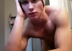 Cute Hunk Stripping on Cam