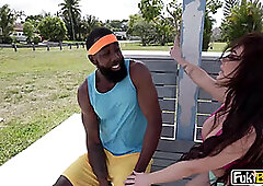 Big Tit Round Butt Chick Savanah Storm Find Huge Penis