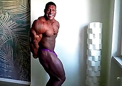 Nathan Deasha Sexy Posing Formcheck