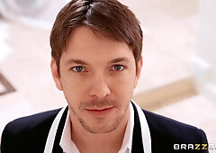 Thick blondie with big coconuts gets fucked balls deep