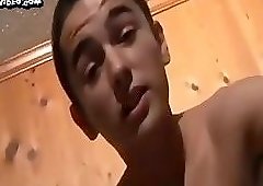 Gay Twinks 18 jerks and cums in Hotel