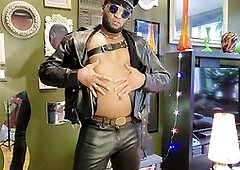 Kennie Jai in leather gives himself a good milking for you