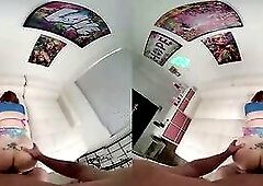 Ultimate Night with Lauren Phillips