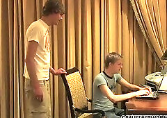 Reed and Braden Have Hot Vacation Fuck