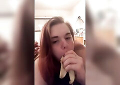 Jasmine & her boyfriend sucking bananas that u desire was your knob