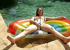 Oiled hottie Maddy Oreilly screwed good in the doggy style pose