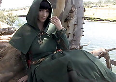 Elf beauty and her hot feet