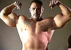 Scott Gunz and Gauge Flexing and Posing