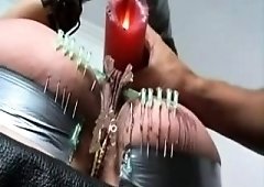 Kinky amateur babe satisfies her need for pain and pleasure