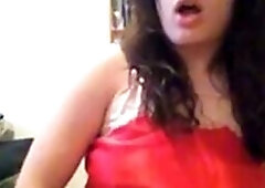 Quiet Sexy Amateur Fingers Herself to Orgasm on Webcam