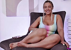 First-class girlfriend Beth shows off her impressive round bottom