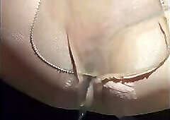 Sissy peeing in pantyhose