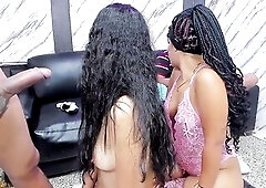 Sucking up to the Balls - Full Throat and Active Tongue