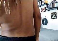 Behind the scenes of filming, even the camerist couldn't treat the arousal and joined in the joy.