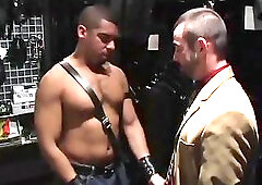 Fetish Beefy Guys Threeway Sucking & Fucking