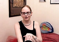 Kitty's 1st Toe Ring Preview