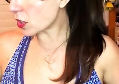 Amateur super hot brunette masturbating 3 mp4