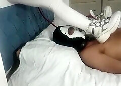 Facesitting Arab Salve In Yoga Pants الجلوس على الوجه