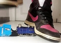 crush toy educate