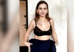 How do u like my ass, willing to let your snake play?