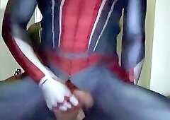 spider-man likes cock!!