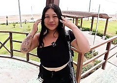 I discovered a nice-looking Peruvian woman on the beach and suggested we've sex on the shore.