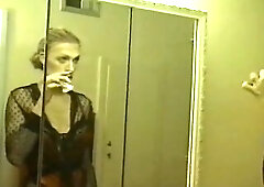 Really smth peculiar that u won't discover any day, make-up a crossdresser is wearing makeup and suit. Click play and see this classic masterpiec