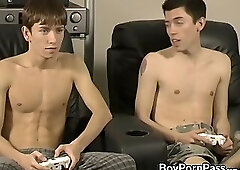 Austin Parker games with twink before letting him ride him