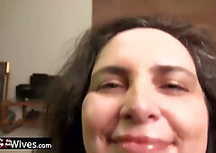 Busty mature housewife Charlie Fox plays solo