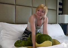 Alexa Crush, Pillow Humping Expert