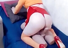 I love doing cosplay and sitting on dicks.